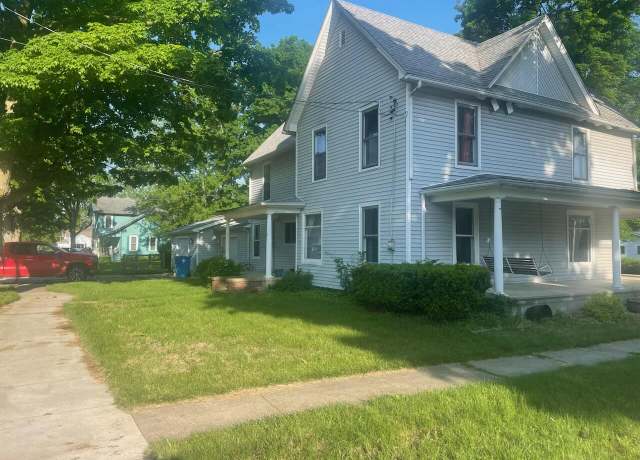 Property at 15 Pleasant St, Quincy, MI 49082, 4 beds, 1.5 baths