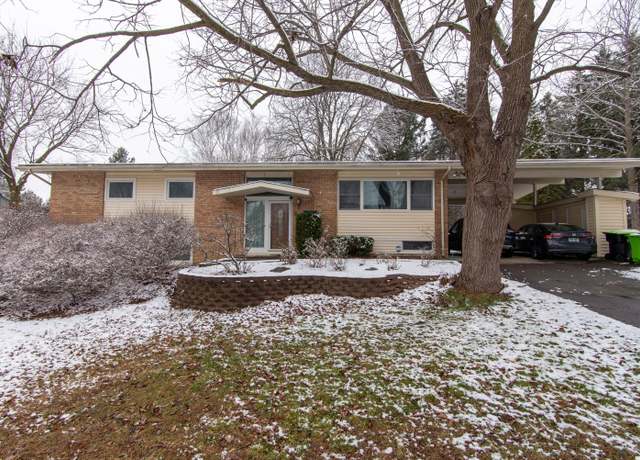 Property at 44080 Marlson Ave, Novi, MI 48375, 4 beds, 2.5 baths