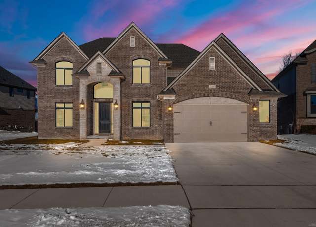 Property at 49224 Peacock Ln, Macomb, MI 48044, 4 beds, 2.5 baths