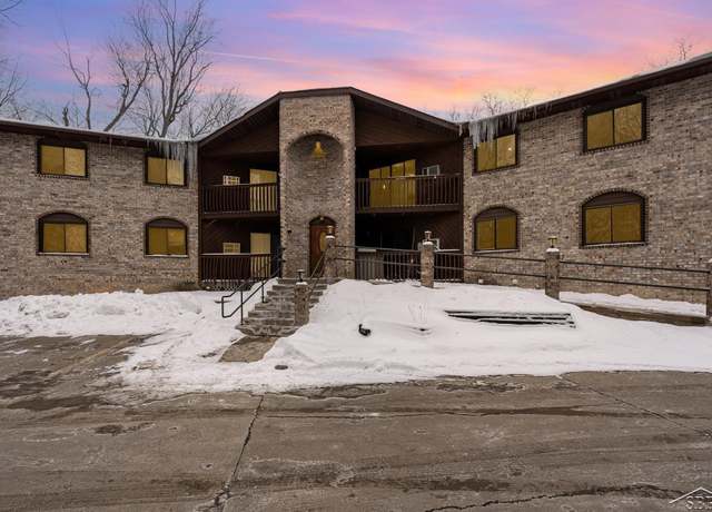 Property at 3339 S Cabaret Trl, Saginaw, MI 48603, 2 beds, 2 baths