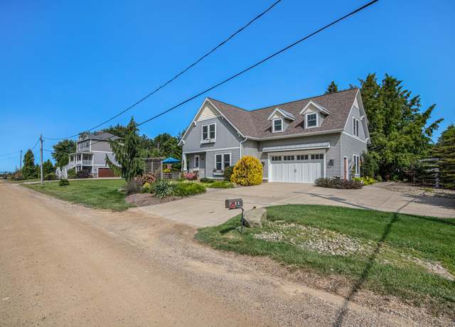 Property at 7251 E Beach Dr, South Haven, MI 49090, 5 beds, 3 baths