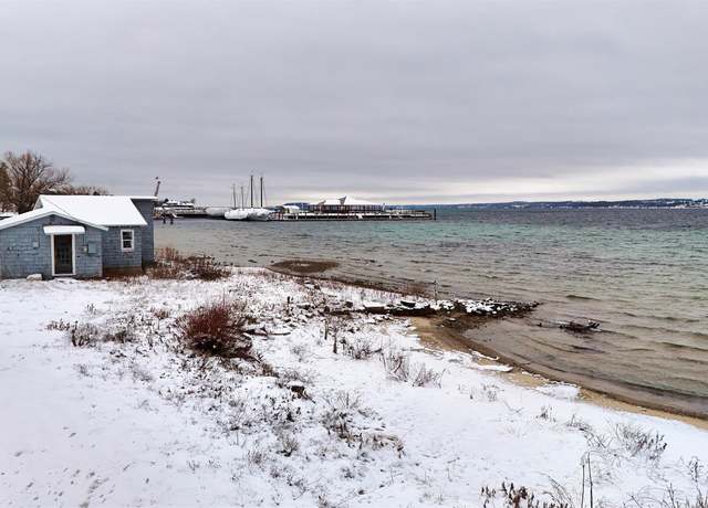 Property at 13336 S West Bay Shr, Traverse City, MI 49684, 1 bed, 0.5 baths