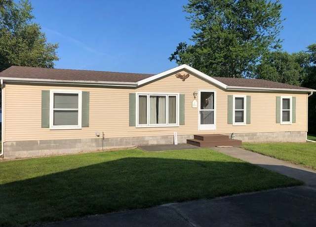 Property at 3867 S Lakeshore Rd, Harbor Beach, MI 48441, 3 beds, 2 baths