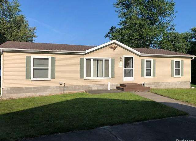 Property at 3867 S Lakeshore Rd, Harbor Beach, MI 48441, 3 beds, 2 baths