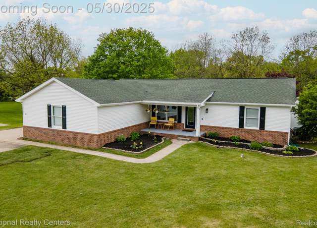 Property at 55 S Baldwin Rd, Oxford, MI 48371, 3 beds, 2 baths