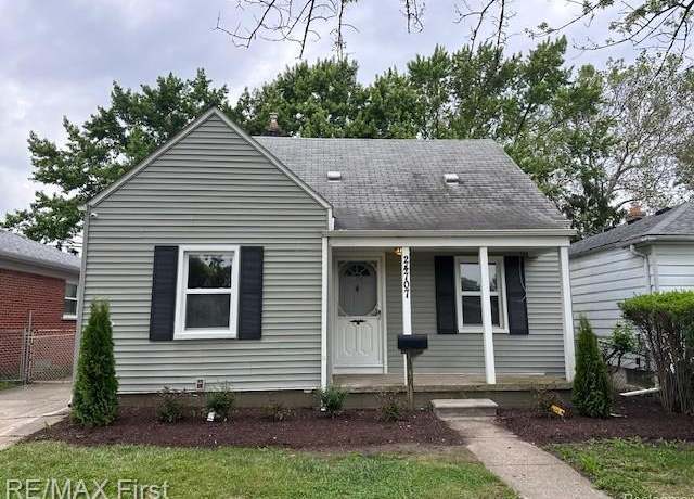 Property at 24707 Saxony Ave, Eastpointe, MI 48021, 3 beds, 1 bath