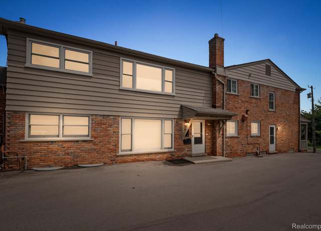 Property at 543 N Old Woodward Ave, Birmingham, MI 48009, 2 beds, 1 bath