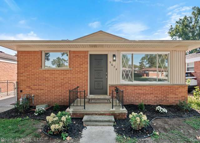 Property at 5674 N Lafayette St, Dearborn Heights, MI 48127, 3 beds, 2 baths
