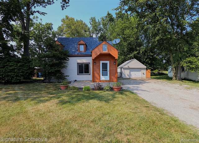 Property at 4205 Kendall Rd, Warren, MI 48091, 2 beds, 1.5 baths