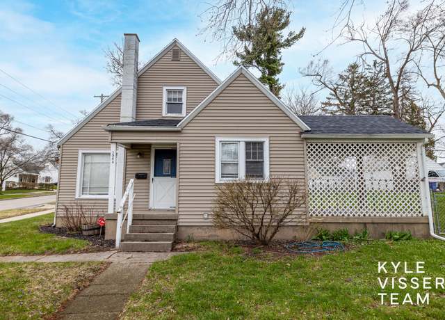 Property at 1543 Burton St SE, Grand Rapids, MI 49507, 4 beds, 2.5 baths
