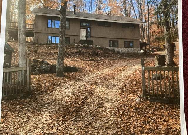 Property at 1548 Sunterra Trl, Boyne City, MI 49712, 5 beds, 2 baths