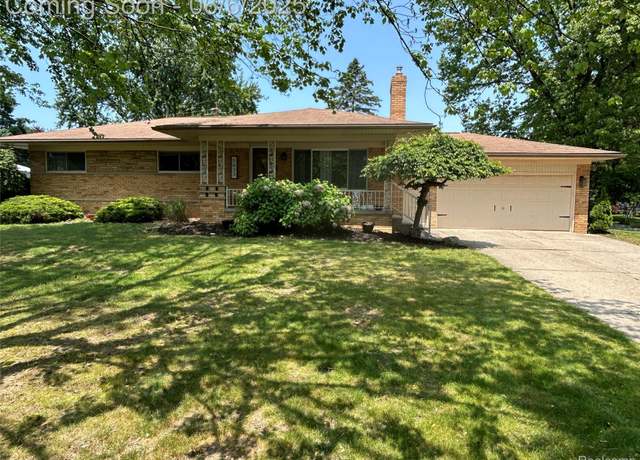 Property at 5633 Debra Rd, Utica, MI 48316, 3 beds, 1.5 baths