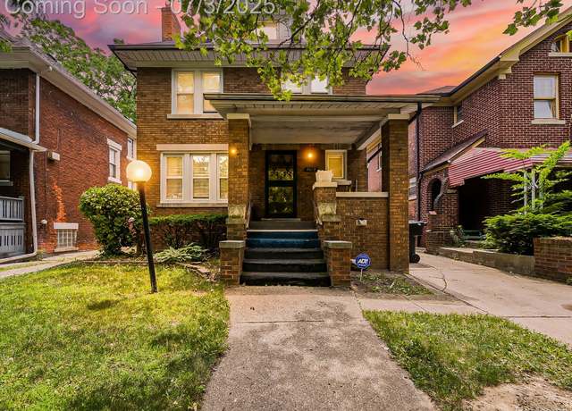 Property at 4019 Hazelwood St, Detroit, MI 48204, 3 beds, 1.5 baths