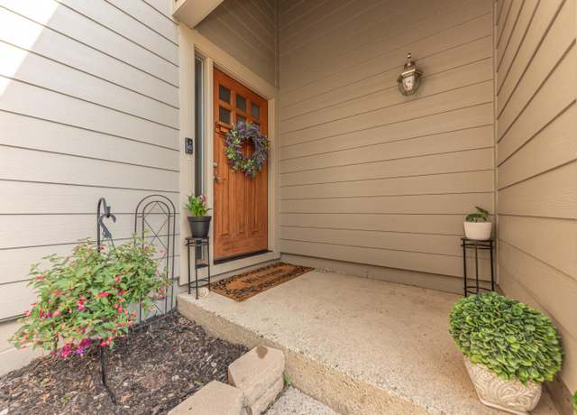 Property at 757 Peninsula Ct, Ann Arbor, MI 48105, 2 beds, 1.5 baths