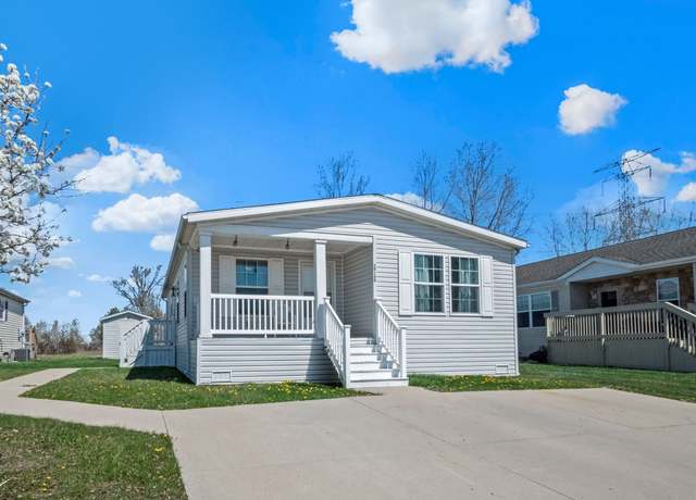 Property at 24168 Edwin Dr, Flat Rock, MI 48134, 3 beds, 2 baths