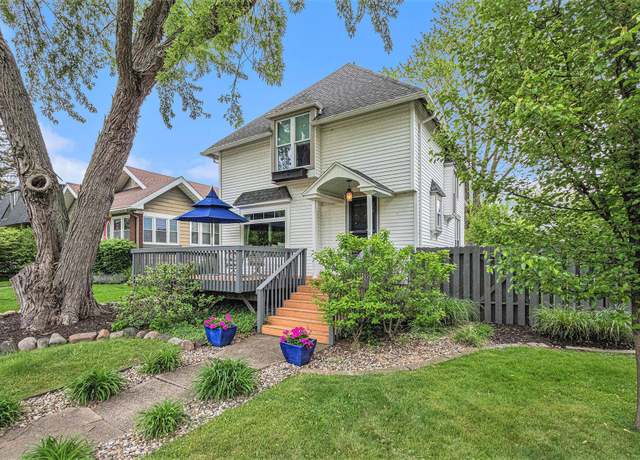 Property at 2335 Niles Ave, St Joseph, MI 49085, 4 beds, 3 baths