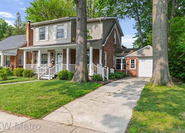 Property at 223 N Vermont Ave, Royal Oak, MI 48067, 3 beds, 2 baths