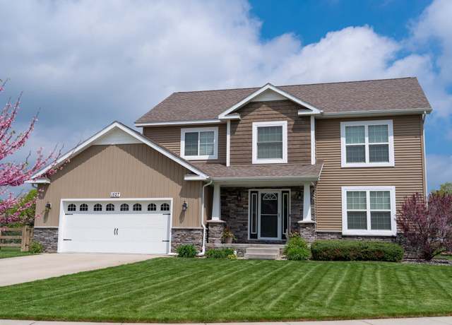 Property at 1527 Batson Pl, Mt Pleasant, MI 48858, 4 beds, 3.5 baths