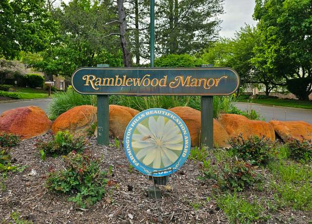 Property at 37161 Deer Run Dr, Farmington Hills, MI 48331, 2 beds, 2 baths