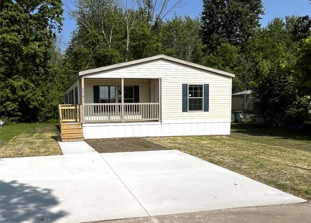 Property at 4819 Cardinal Dr, Bay City, MI 48706, 3 beds, 2 baths