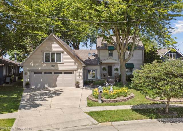 Property at 25 Potter Dr, Belleville, MI 48111, 3 beds, 3.5 baths