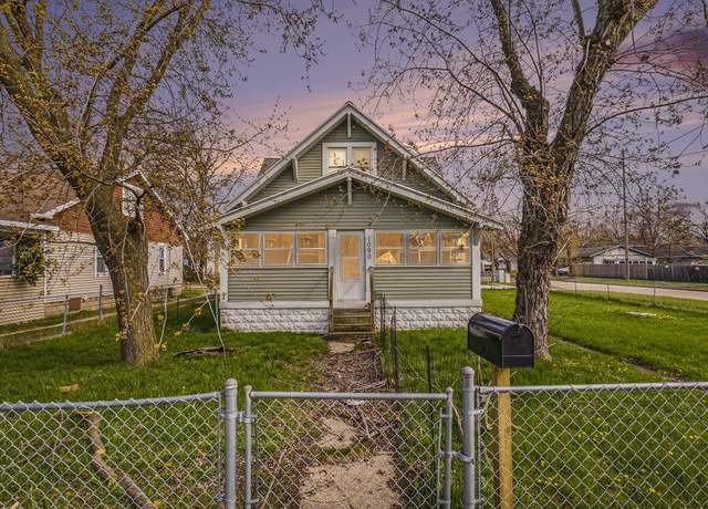 Property at 1090 E Apple Ave, Muskegon, MI 49442, 4 beds, 1 bath
