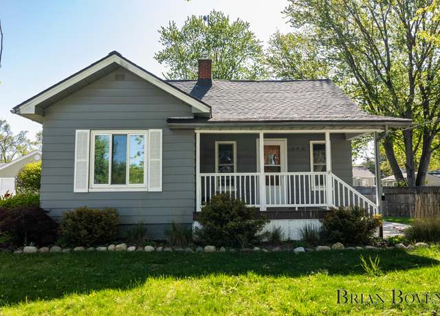 Property at 350 Adolph Ave, Rockford, MI 49341, 3 beds, 2 baths