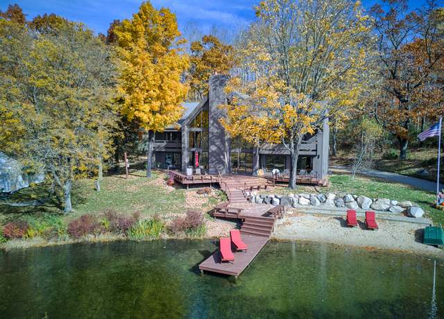 Property at 100 W Adams Rd, Farwell, MI 48622, 6 beds, 3.5 baths