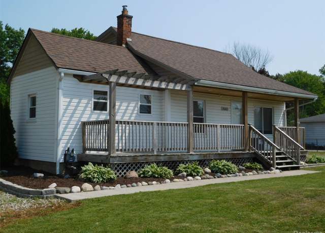 Property at 20263 Finley St, Clinton Township, MI 48035, 3 beds, 1 bath