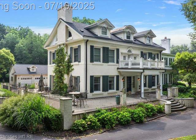 Property at 777 Kensington Ln, Bloomfield Hills, MI 48304, 6 beds, 4.5 baths