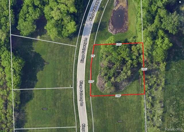 Property at 16658 Kings Fairway Ln, Grand Blanc, MI 48439