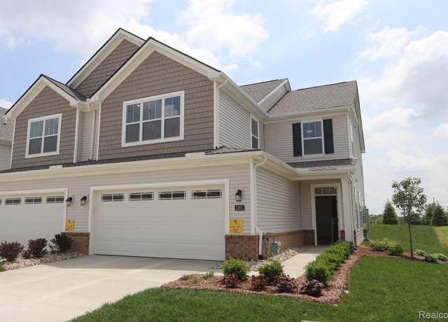 Property at 1301 Salt Springs Dr, Saline, MI 48176, 2 beds, 2.5 baths