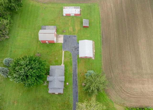 Property at 16576 Three Oaks Rd, Three Oaks, MI 49128, 3 beds, 1 bath