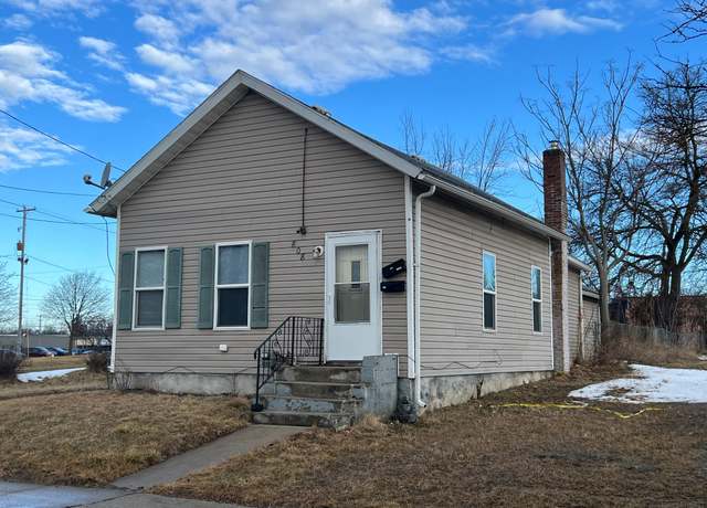 Property at 808 Plymouth St, Jackson, MI 49201, 3 beds, 2 baths