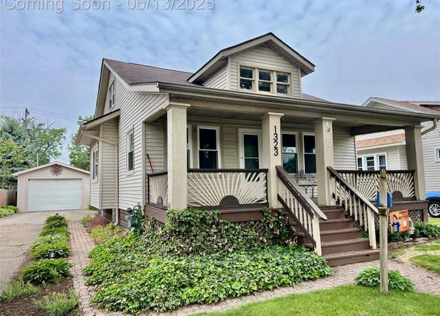 Property at 1323 16th St, Port Huron, MI 48060, 3 beds, 1 bath