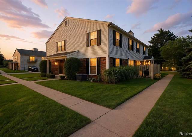 Property at 15757 N Franklin Dr, Clinton Township, MI 48038, 2 beds, 1 bath