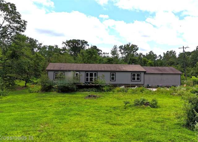 Property at 51105 Arkona Rd, Belleville, MI 48111, 3 beds, 2.5 baths