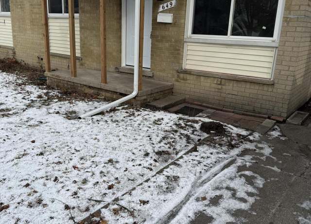 Property at 649 Calder Ave, Ypsilanti, MI 48198, 3 beds, 1.5 baths