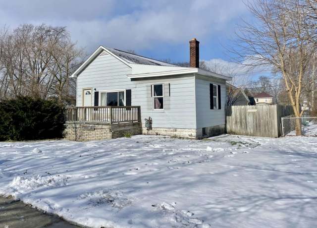 Property at 1821 Pine St, Port Huron, MI 48060, 2 beds, 1 bath