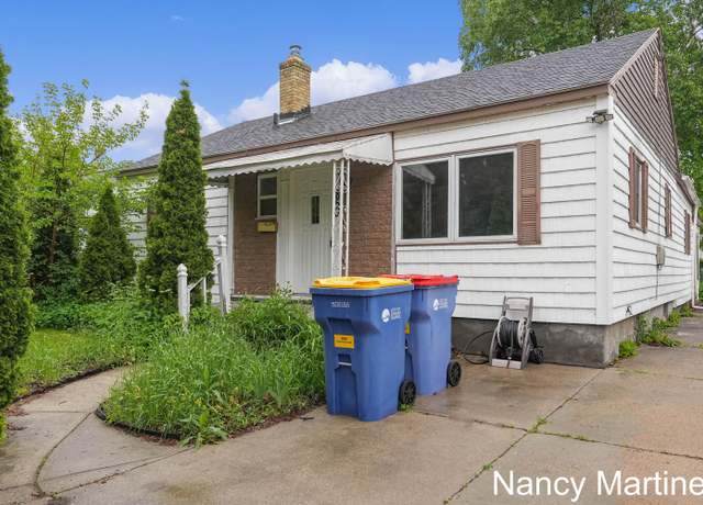 Property at 853 California St NW, Grand Rapids, MI 49504, 4 beds, 2 baths