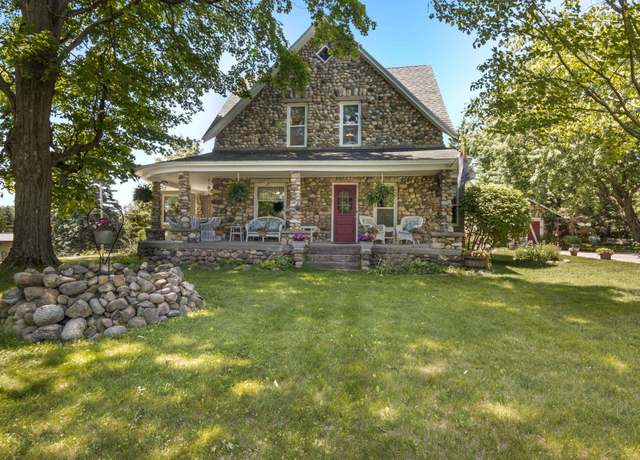 Property at 6758 Clam Lake Dr, Bellaire, MI 49615, 4 beds, 2.5 baths