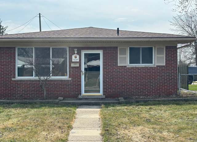 Property at 18388 Blue Island Ct, Roseville, MI 48066, 3 beds, 1 bath