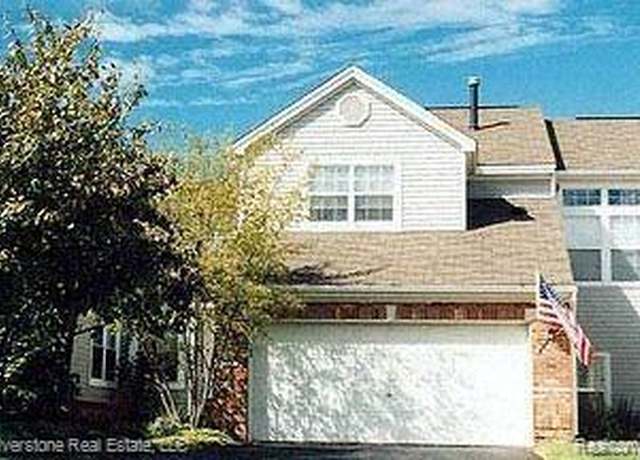 Property at 5906 Creekside Dr, Troy, MI 48085, 2 beds, 2.5 baths