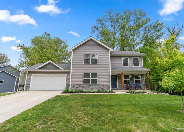 Property at 2230 Briar Rdg, Wolverine Lake, MI 48390, 4 beds, 2.5 baths