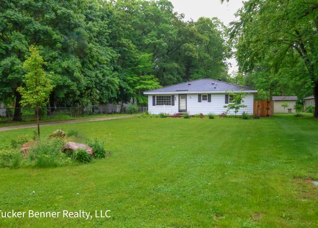 Property at 2465 James Ave, Muskegon, MI 49442, 3 beds, 1 bath
