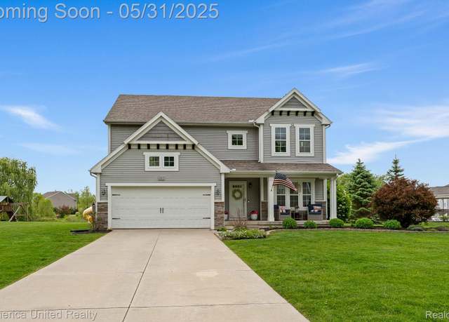 Property at 287 Shinnecock Dr, Brighton, MI 48114, 3 beds, 2.5 baths