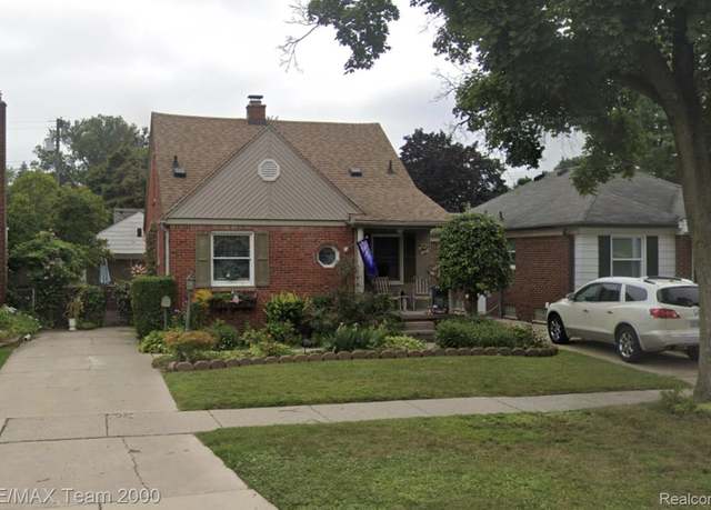 Property at 3346 Lincoln St, Dearborn, MI 48124, 3 beds, 1.5 baths