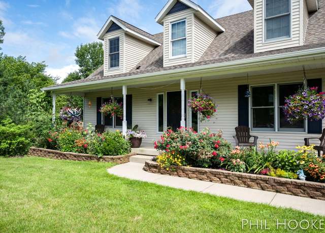Property at 10610 Stirrup Dr, Caledonia, MI 49316, 4 beds, 3.5 baths