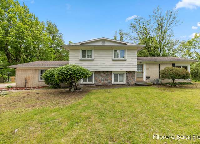 Property at 421 Sunview Ave, Portage, MI 49002, 4 beds, 3 baths