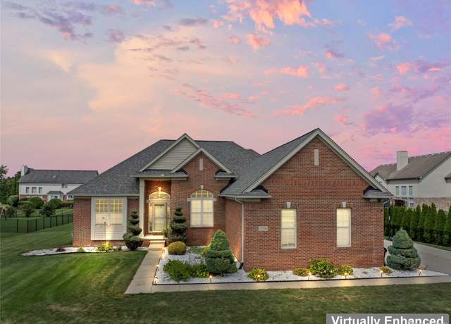 Property at 27236 Ritter Blvd, Flat Rock, MI 48134, 3 beds, 2.5 baths